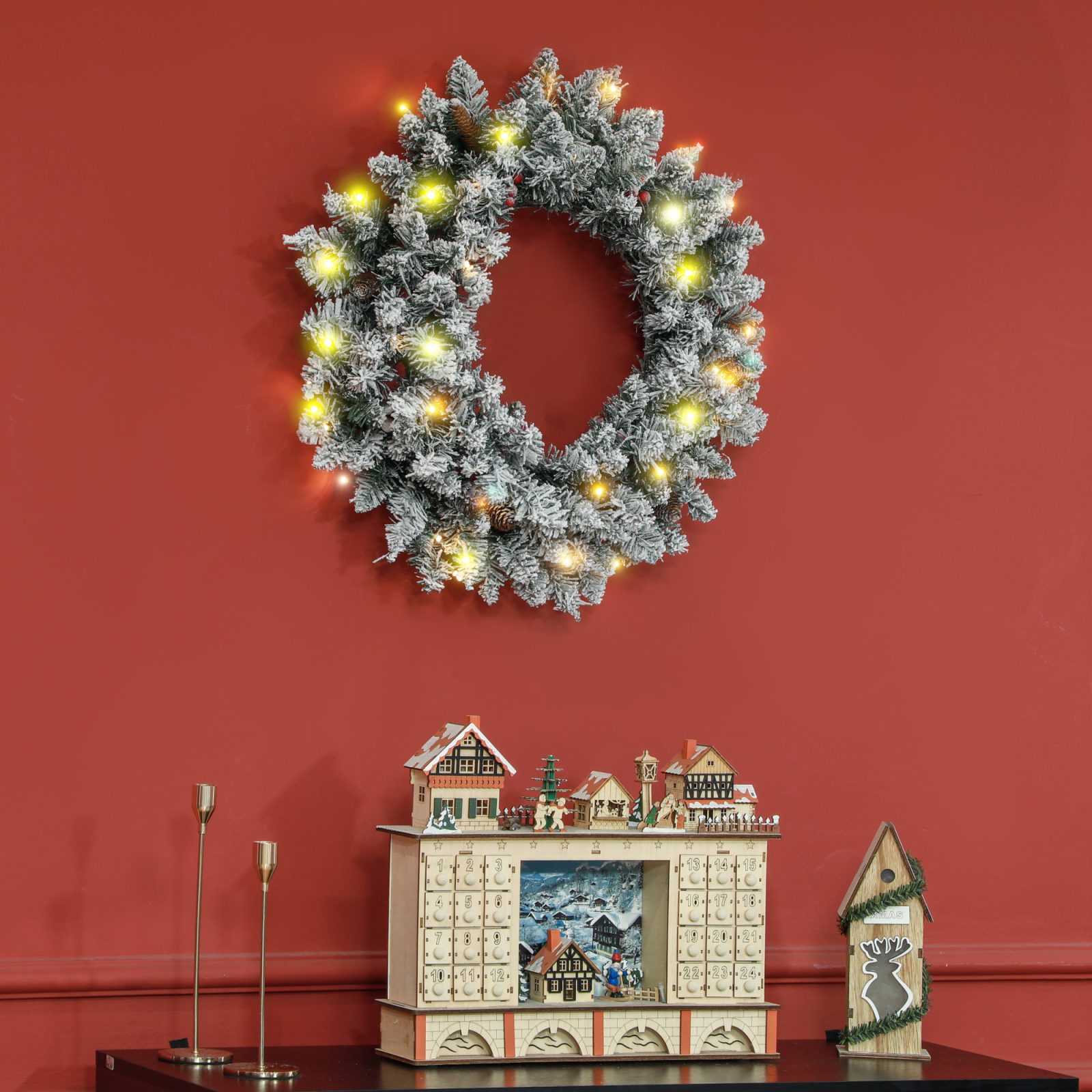 60 Snow Pine Cones And Berry Christmas Wreaths With LED Lights – view 10